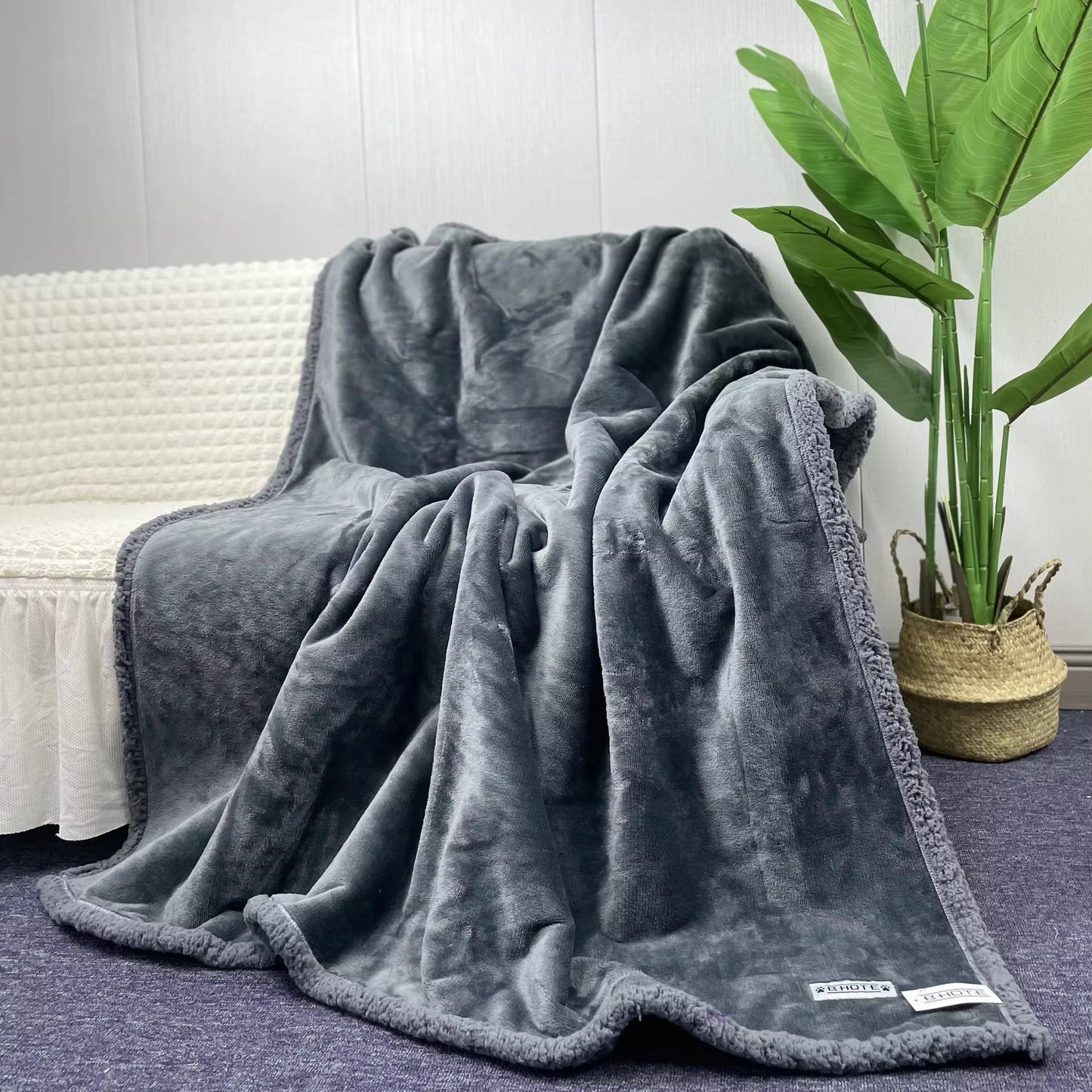 FlipNod™ Waterproof Couples Blanket